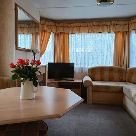 Rhosfeillion Static Caravan Apartman Llangefni Kültér fotó